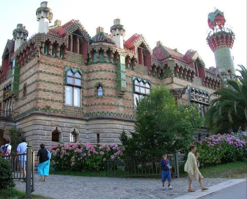 Mima'S House - La Casa De Mima Villa Комилас Екстериор снимка