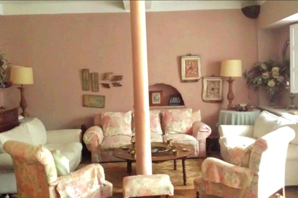 Mima'S House - La Casa De Mima Villa Комилас Екстериор снимка
